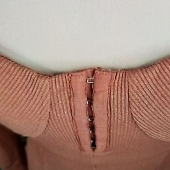 NWOT ASTR BODY CON RIBBED HOOK AND EYE FRONT BLUSH PINK LIGHTLY PADDED D… - Picture 4 of 12